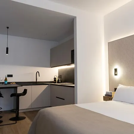 Demetrio By Alma Suites Valencia Exterior photo