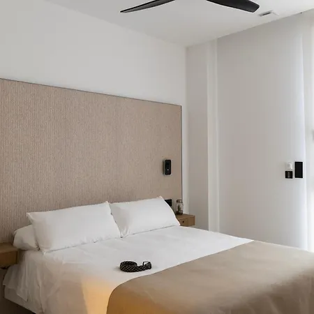 Demetrio By Alma Suites Valencia Exterior photo