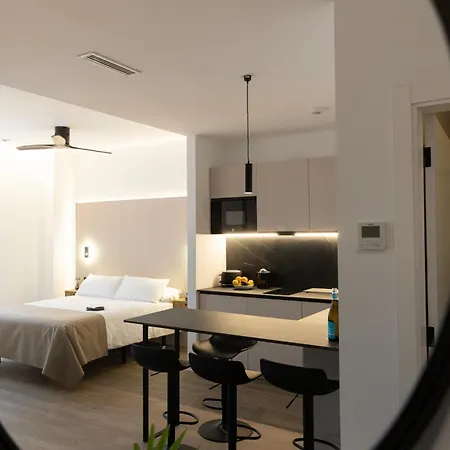 Demetrio By Alma Suites Valencia Exterior photo